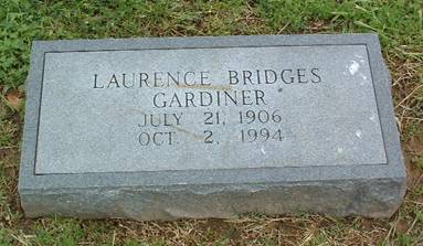 http://www.findagrave.com/photos/2004/115/8674253_108290478616.jpg