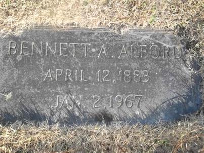 http://image2.findagrave.com/photos/2013/20/18922430_135881849785.jpg