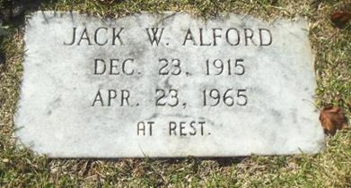 https://s3-us-west-2.amazonaws.com/find-a-grave-prod/photos/2012/324/101037314_135346130609.jpg