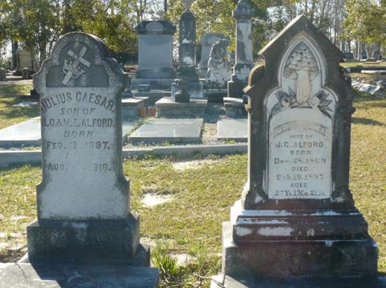 http://image2.findagrave.com/photos/2013/75/34189186_136357286101.jpg