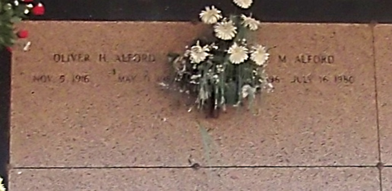 https://s3-us-west-2.amazonaws.com/find-a-grave-prod/photos/2014/320/138889193_1416262386.jpg