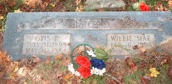 https://s3-us-west-2.amazonaws.com/find-a-grave-prod/photos/2008/302/30972648_122533730932.jpg