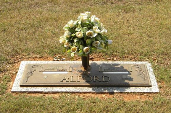 http://image2.findagrave.com/photos/2014/213/57789452_1406983022.jpg