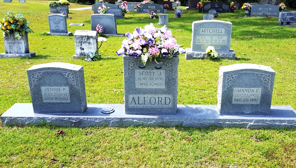 http://image2.findagrave.com/photos/2015/258/16683308_1442441593.jpg