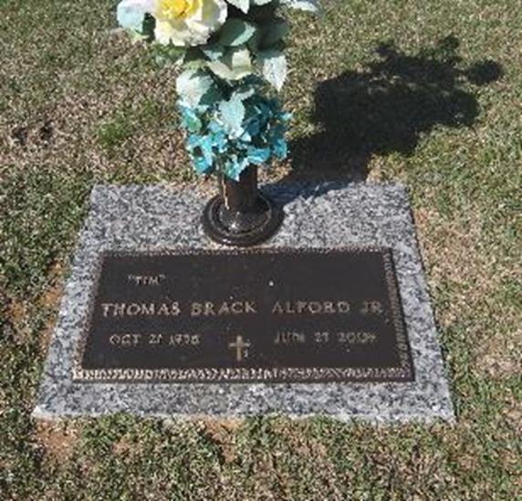 http://image2.findagrave.com/photos/2013/105/108643864_136617002649.jpg