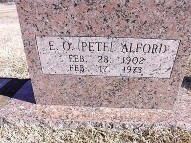 https://s3-us-west-2.amazonaws.com/find-a-grave-prod/photos/2014/21/76242125_1390430721.jpg