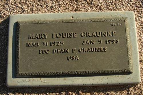 http://image1.findagrave.com/photos/2009/267/716581_125390939164.jpg