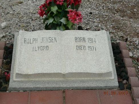 http://image2.findagrave.com/photos/2007/82/18169693_117475369096.jpg