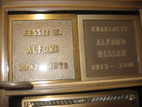 http://image2.findagrave.com/photos/2013/207/42900739_137497457163.jpg