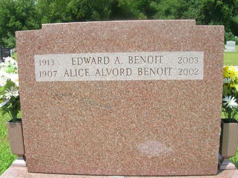 http://image2.findagrave.com/photos/2013/205/91924518_137479375182.jpg