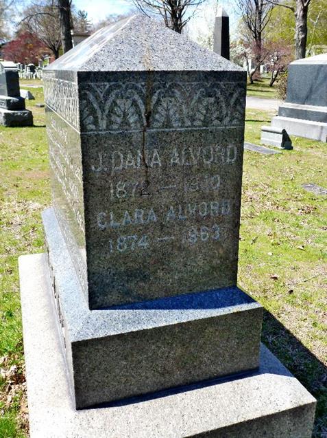 https://s3-us-west-2.amazonaws.com/find-a-grave-prod/photos/2016/172/165554841_1466564411.jpg