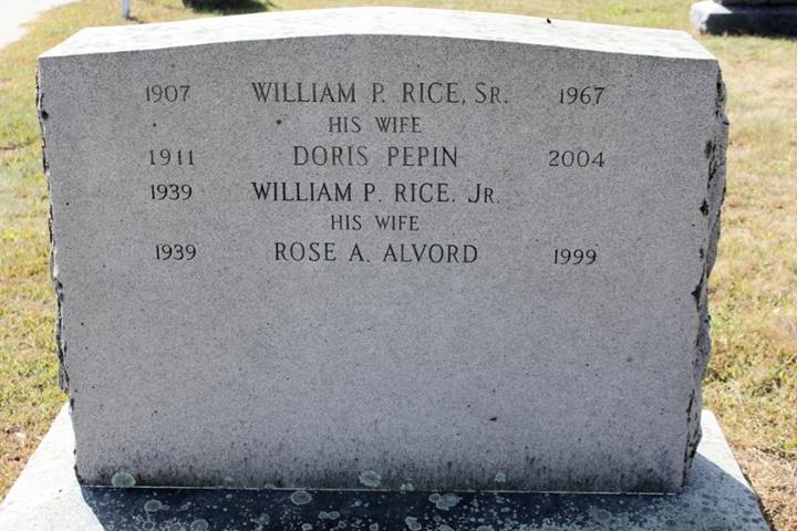 https://images.findagrave.com/photos/2016/100/160826341_1460296963.jpg
