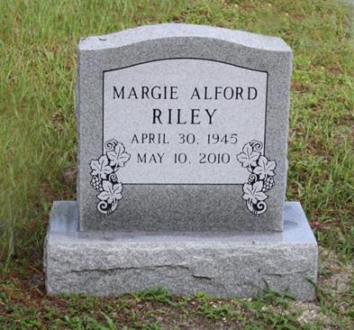 http://image2.findagrave.com/photos/2012/220/82875281_134446872153.jpg