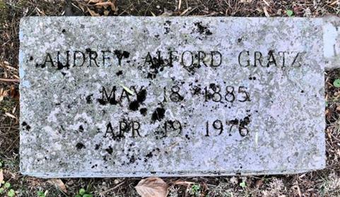 http://image1.findagrave.com/photos/2010/313/61402203_128941825872.jpg