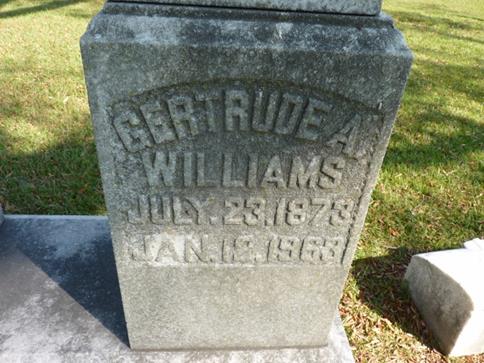 https://images.findagrave.com/photos/2015/331/155460174_1448700622.jpg