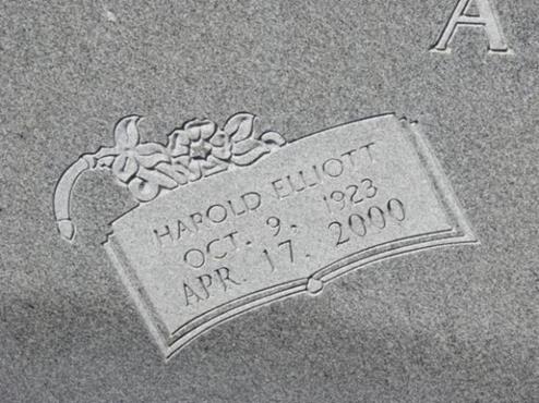 http://image1.findagrave.com/photos/2011/109/59973312_130331760147.jpg