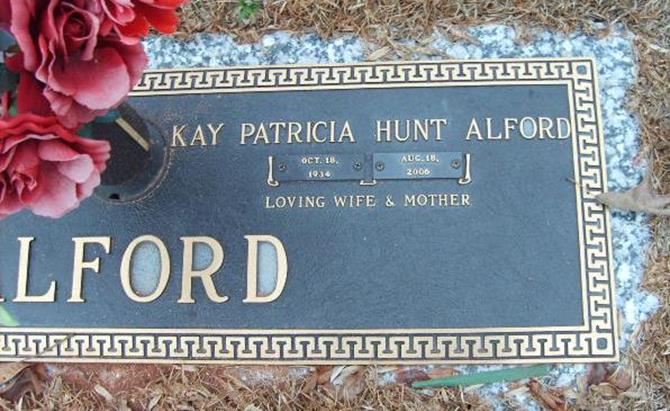 https://images.findagrave.com/photos/2011/33/42976325_129677853989.jpg