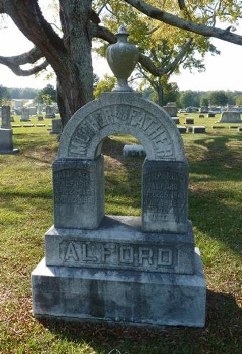 https://images.findagrave.com/photos/2015/348/156046255_1450172099.jpg