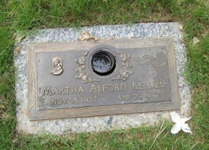 https://s3-us-west-2.amazonaws.com/find-a-grave-prod/photos/2016/139/UNCEM_1463605327341.JPG