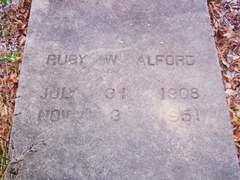 https://images.findagrave.com/photos/2008/146/26980442_121180709420.jpg