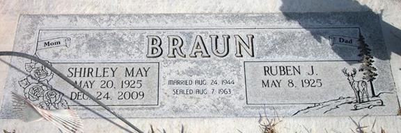 http://image2.findagrave.com/photos/2013/338/45795904_138629647758.jpg