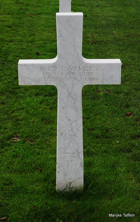 https://s3-us-west-2.amazonaws.com/find-a-grave-prod/photos/2013/296/55990209_138265021116.jpg