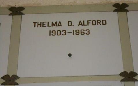 https://images.findagrave.com/photos/2018/1/34063543_a352632c-1403-49fe-b992-dc6db2b293d9.jpeg