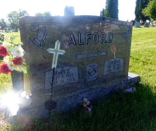 http://image2.findagrave.com/photos/2015/207/149149362_1438016688.jpg