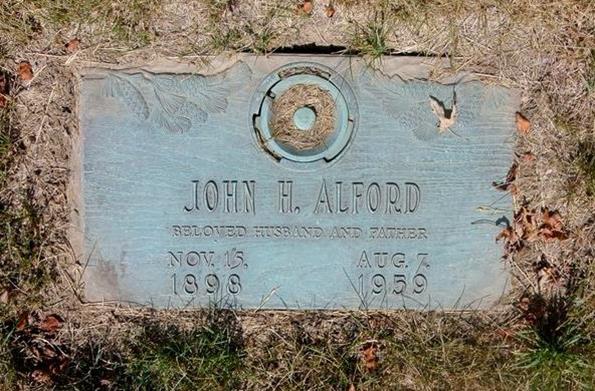 http://image2.findagrave.com/photos/2012/267/97733124_134853964571.jpg