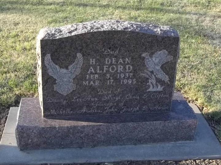 http://image2.findagrave.com/photos/2014/171/131674984_1403403032.jpg