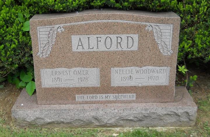 http://image2.findagrave.com/photos/2015/337/155669521_1449277456.jpg