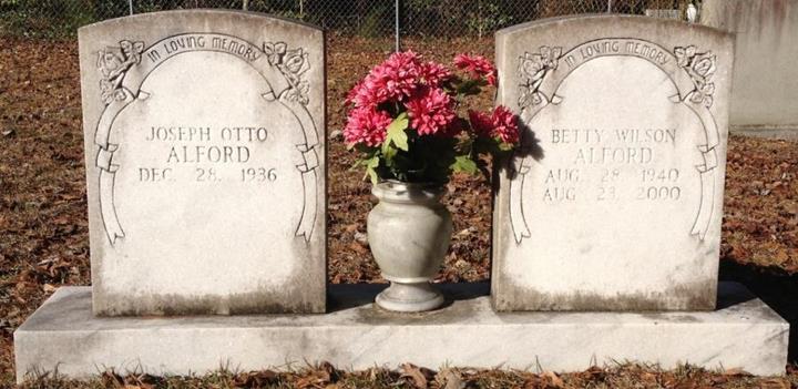 http://image2.findagrave.com/photos/2013/23/82299416_135905077651.jpg