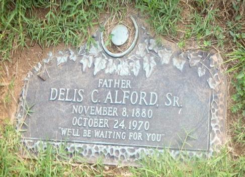 https://s3-us-west-2.amazonaws.com/find-a-grave-prod/photos/2015/268/142755591_1443274157.jpg