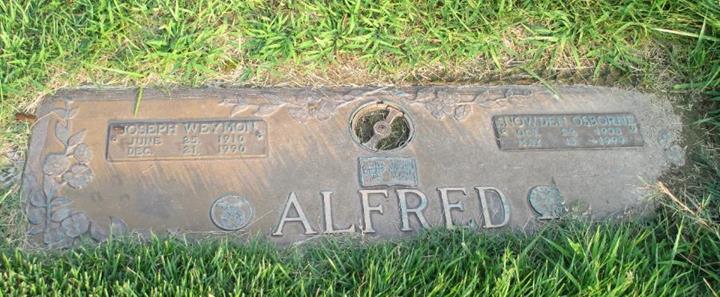 https://s3-us-west-2.amazonaws.com/find-a-grave-prod/photos/2015/207/142929554_1438044387.jpg