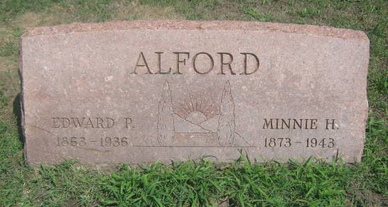 http://image2.findagrave.com/photos/2013/332/98479521_138575813034.jpg