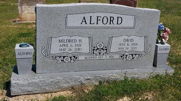 https://images.findagrave.com/photos/2018/137/189827880_c8baa15b-2f2a-466e-9495-330bc873926e.jpeg