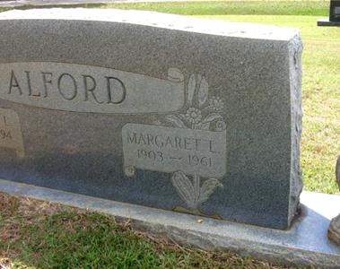 http://image2.findagrave.com/photos/2014/284/93239294_1413152463.jpg