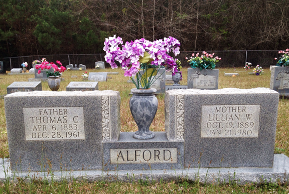 https://images.findagrave.com/photos/2015/84/137020056_1427400151.jpg