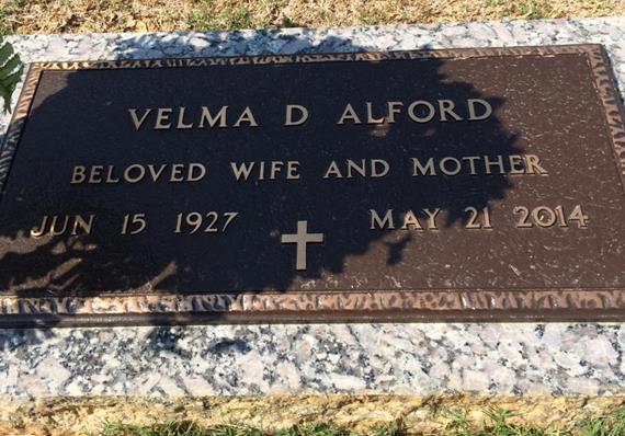 http://image2.findagrave.com/photos/2015/284/130242328_1444668947.jpg