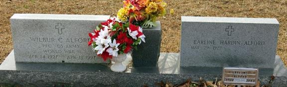 http://image2.findagrave.com/photos/2014/52/120419011_1393132817.jpg