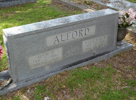 https://images.findagrave.com/photos/2016/193/140800245_1468373267.jpg