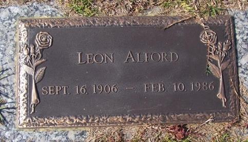 http://image2.findagrave.com/photos/2013/304/101496530_138335032705.jpg