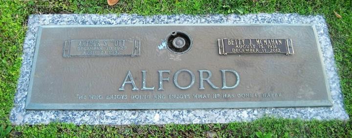 https://s3-us-west-2.amazonaws.com/find-a-grave-prod/photos/2016/301/171910398_1477667420.jpg