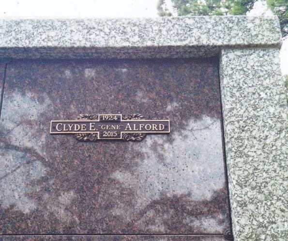 https://s3-us-west-2.amazonaws.com/find-a-grave-prod/photos/2016/236/145397797_1472048462.jpg