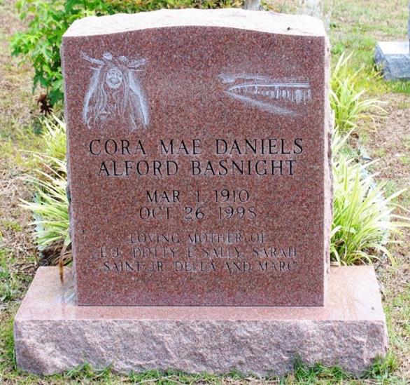 http://image2.findagrave.com/photos/2013/143/6353385_136944209948.jpg