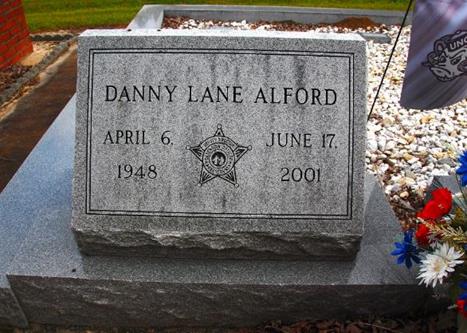 https://s3-us-west-2.amazonaws.com/find-a-grave-prod/photos/2014/273/136663689_1412178289.jpg