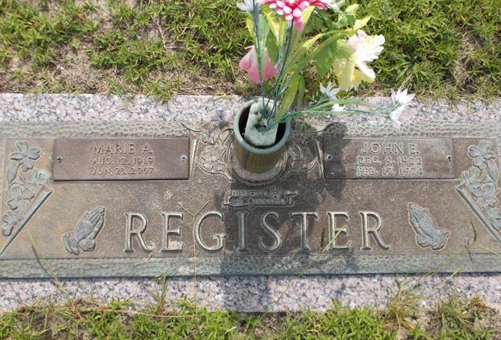https://s3-us-west-2.amazonaws.com/find-a-grave-prod/photos/2016/192/69991914_1468273681.jpg