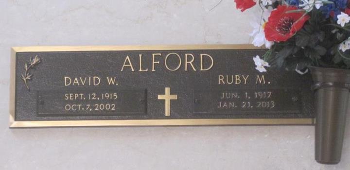 http://image2.findagrave.com/photos/2013/233/115889929_137720347857.jpg
