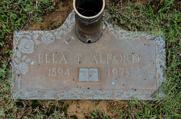 http://image2.findagrave.com/photos/2014/214/117584122_1407113189.jpg