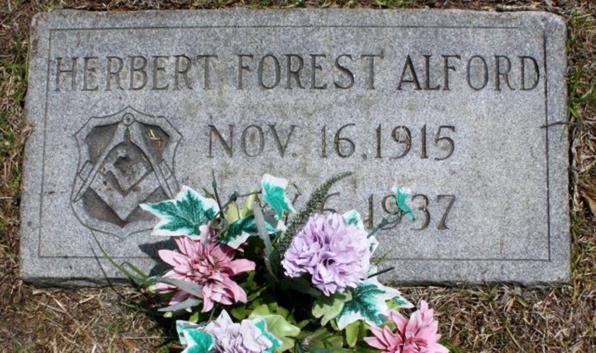 https://images.findagrave.com/photos/2011/147/51790875_130660866154.jpg